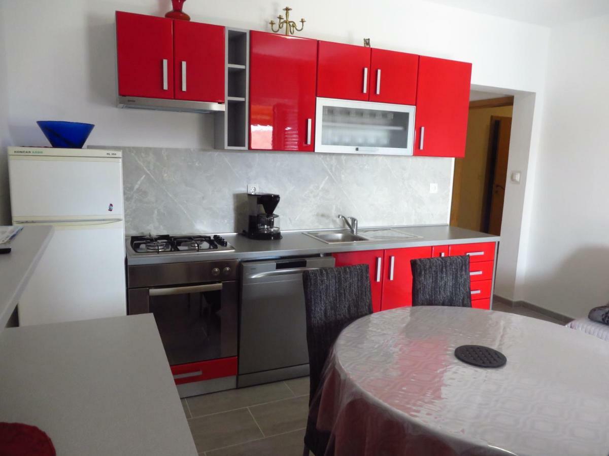 Apartments Gloria Biograd Na Moru Quarto foto